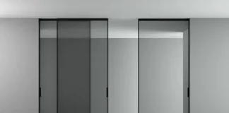 Прозрачные акценты интерьера: всё о современных межкомнатных стеклянных дверях