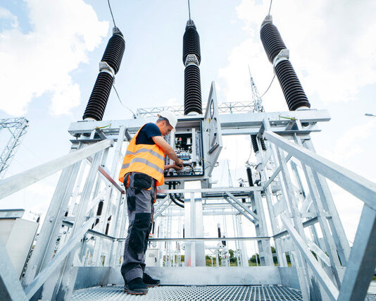 Где обучают специалистов по электроснабжению зданий